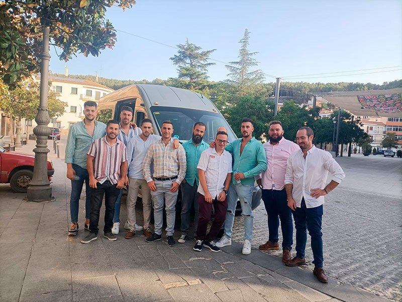 contacto alquiler minibus malaga